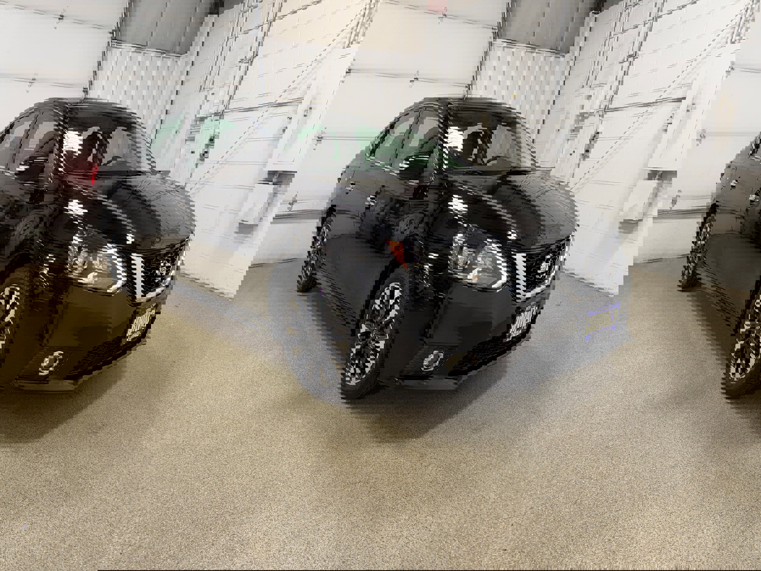 Used 2019 Nissan Sentra SR image 4