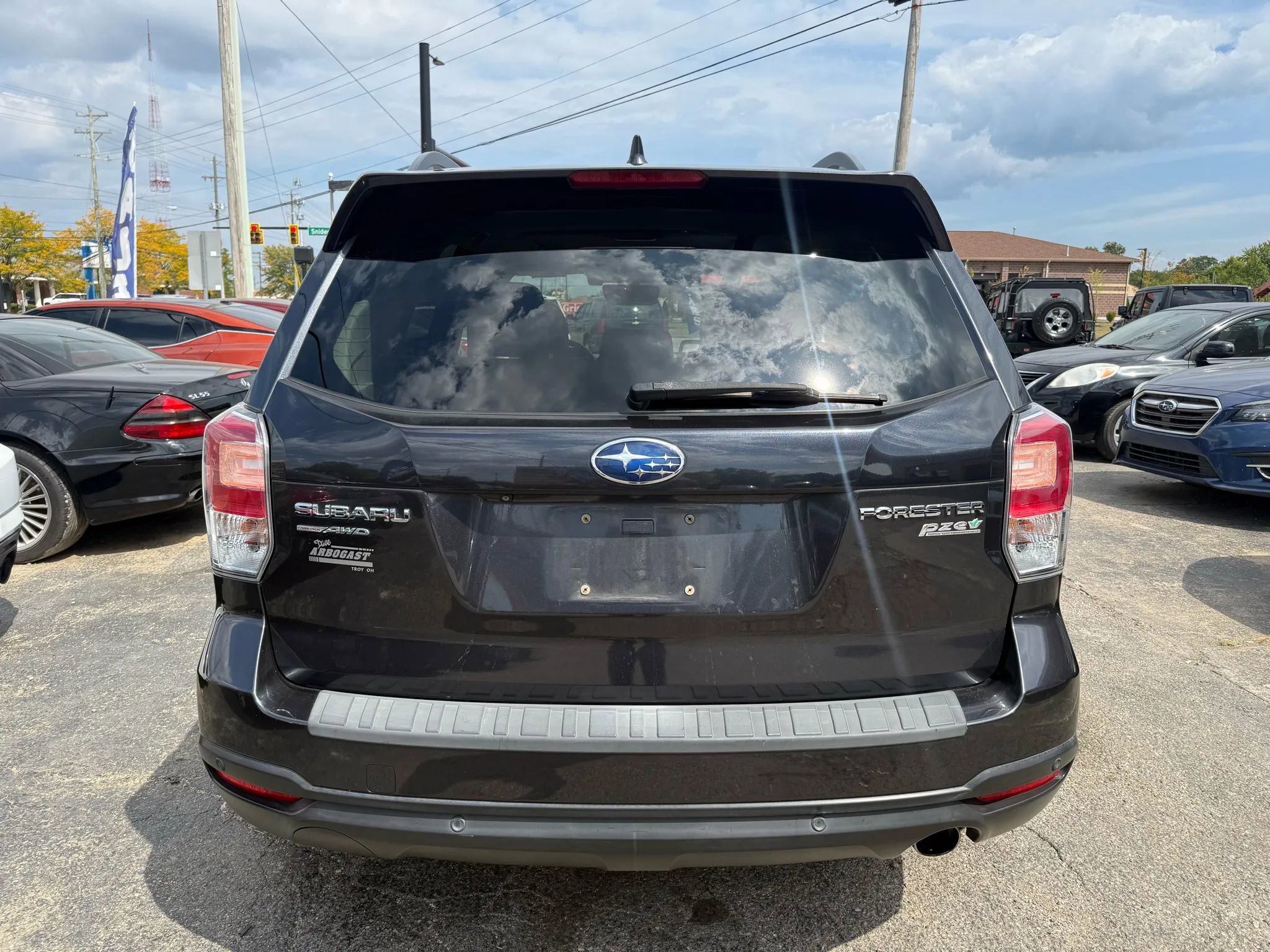Used 2017 Subaru Forester 2.5i Touring image 5