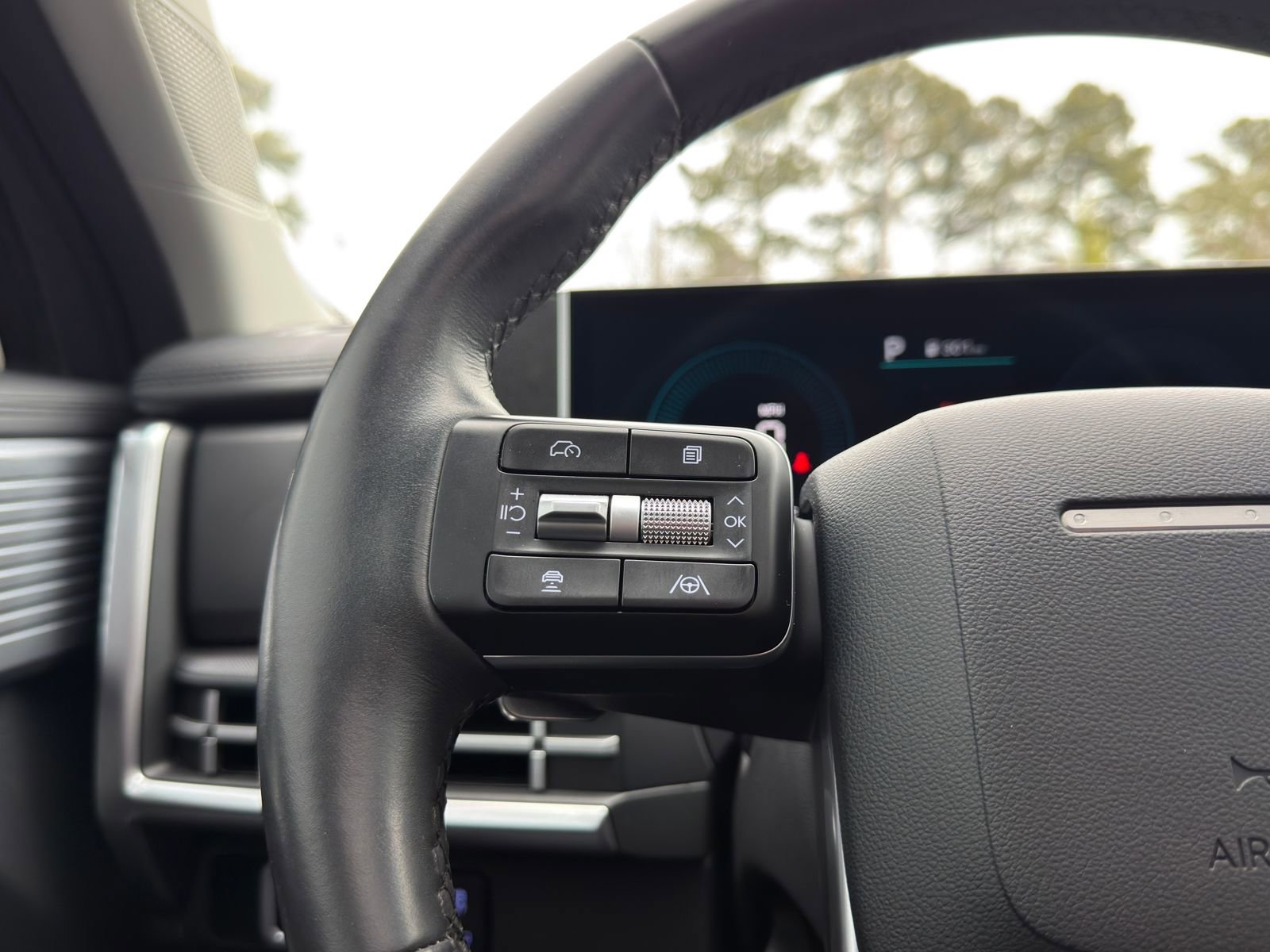 Used 2024 Hyundai Santa Fe XRT image 23