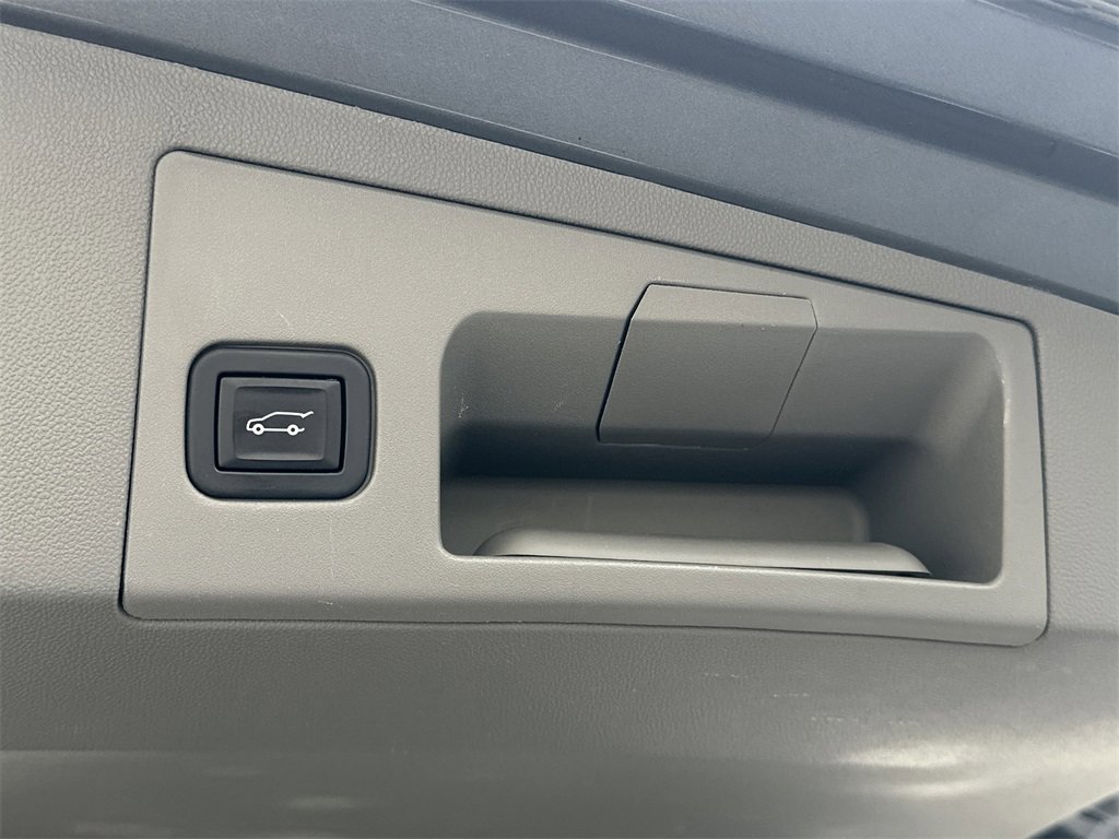 Used 2020 Cadillac XT5 Premium Luxury image 19