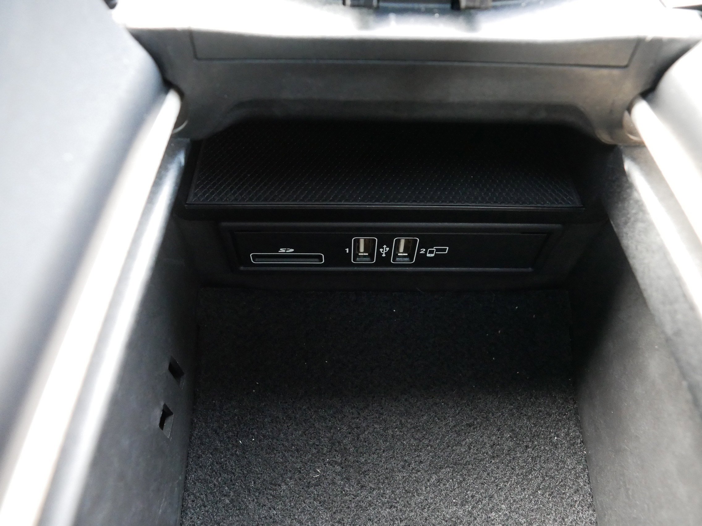 Used 2019 Mercedes-Benz C 300 4MATIC Sedan image 33