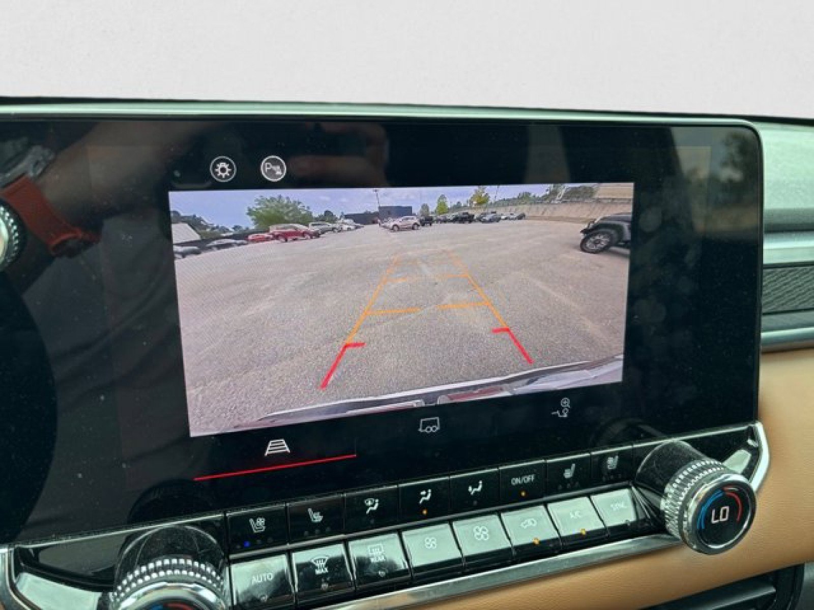 Used 2023 GMC Canyon AT4 w/ AT4 Premium Package image 14