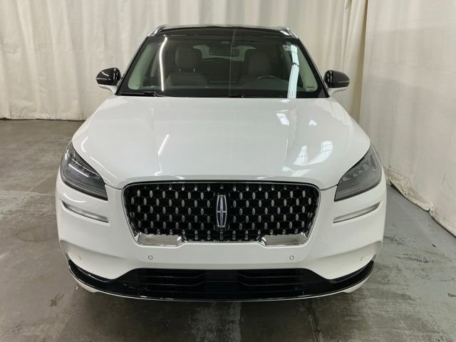 Used 2022 Lincoln Corsair Grand Touring image 7