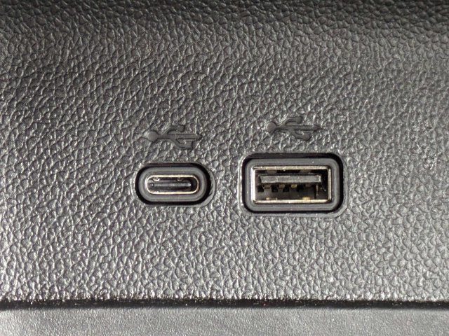 Used 2024 Chevrolet Traverse RS w/ LPO, Floor Liner Package FWD image 25