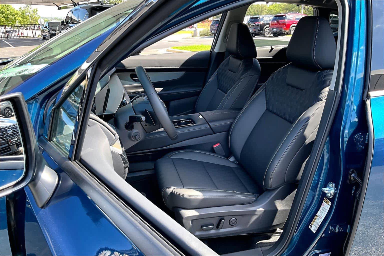 New 2026 Nissan Murano Platinum AWD/4WD image 9