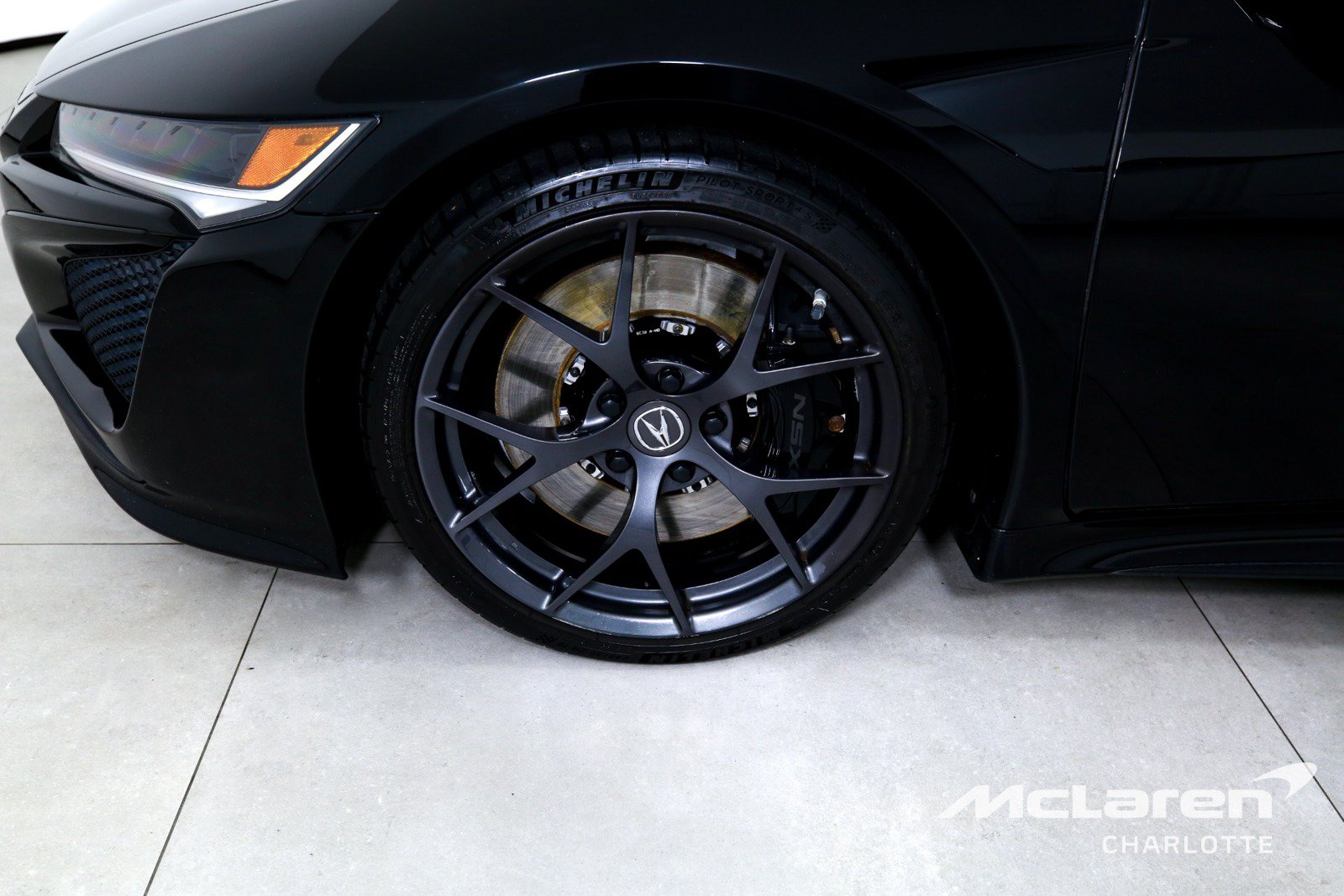 Used 2018 Acura NSX AWD/4WD image 26