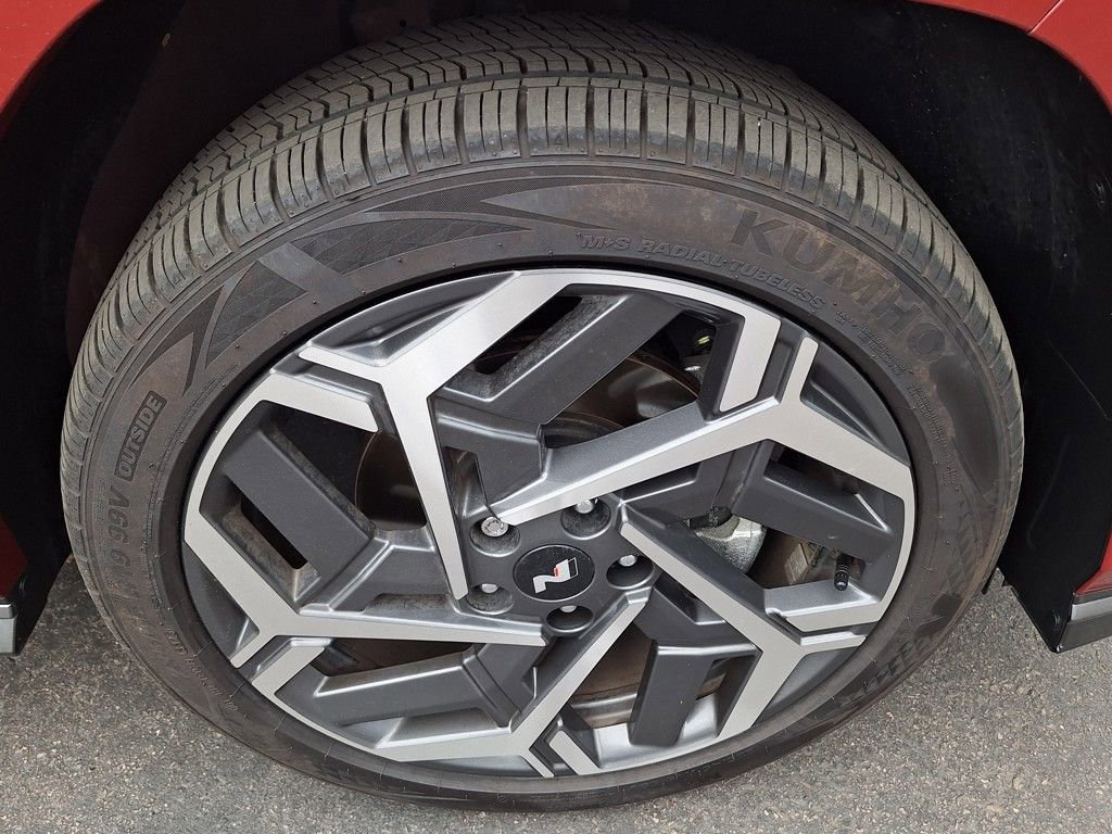 Used 2024 Hyundai Kona N Line image 31