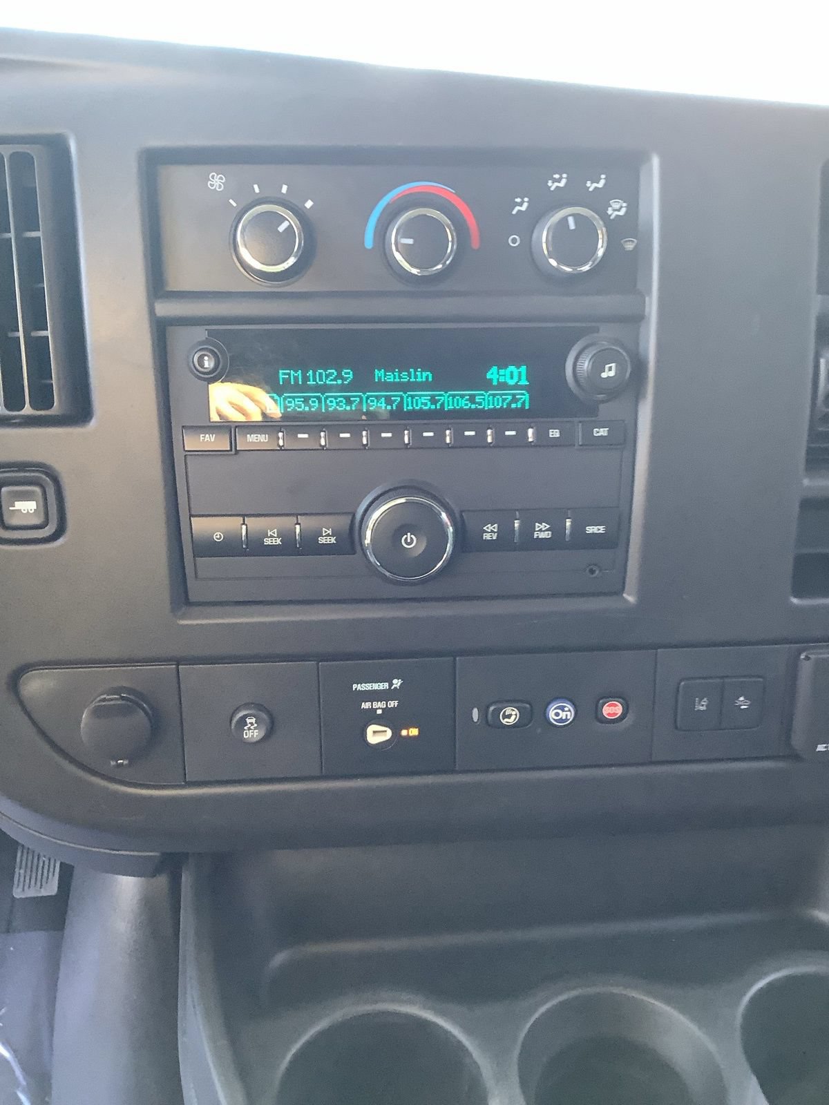 Used 2021 Chevrolet Express 3500 LT w/ LT Preferred Equipment Group RWD image 19