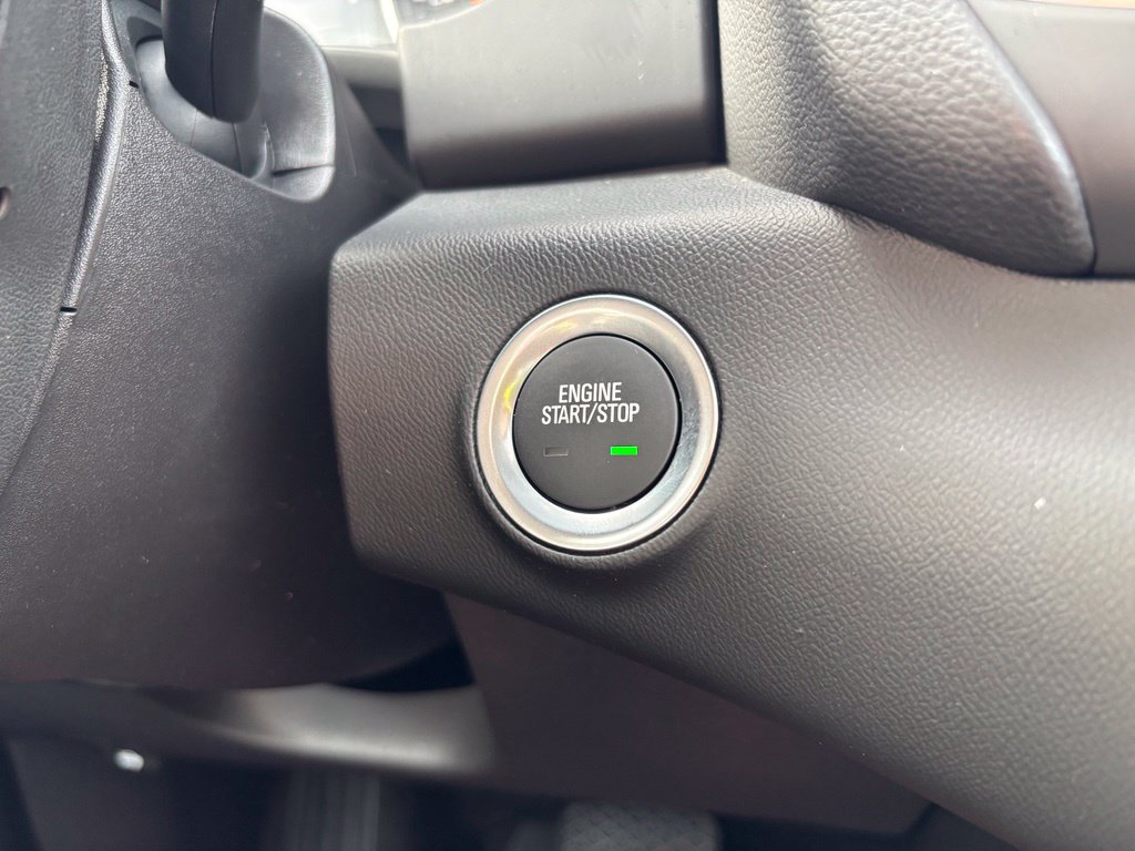 Used 2024 GMC Terrain SLE w/ Driver Convenience Package FWD image 30