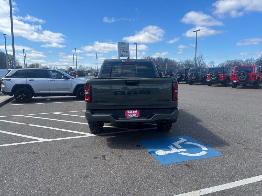 New 2026 RAM 1500 4x4 Crew Cab image 8