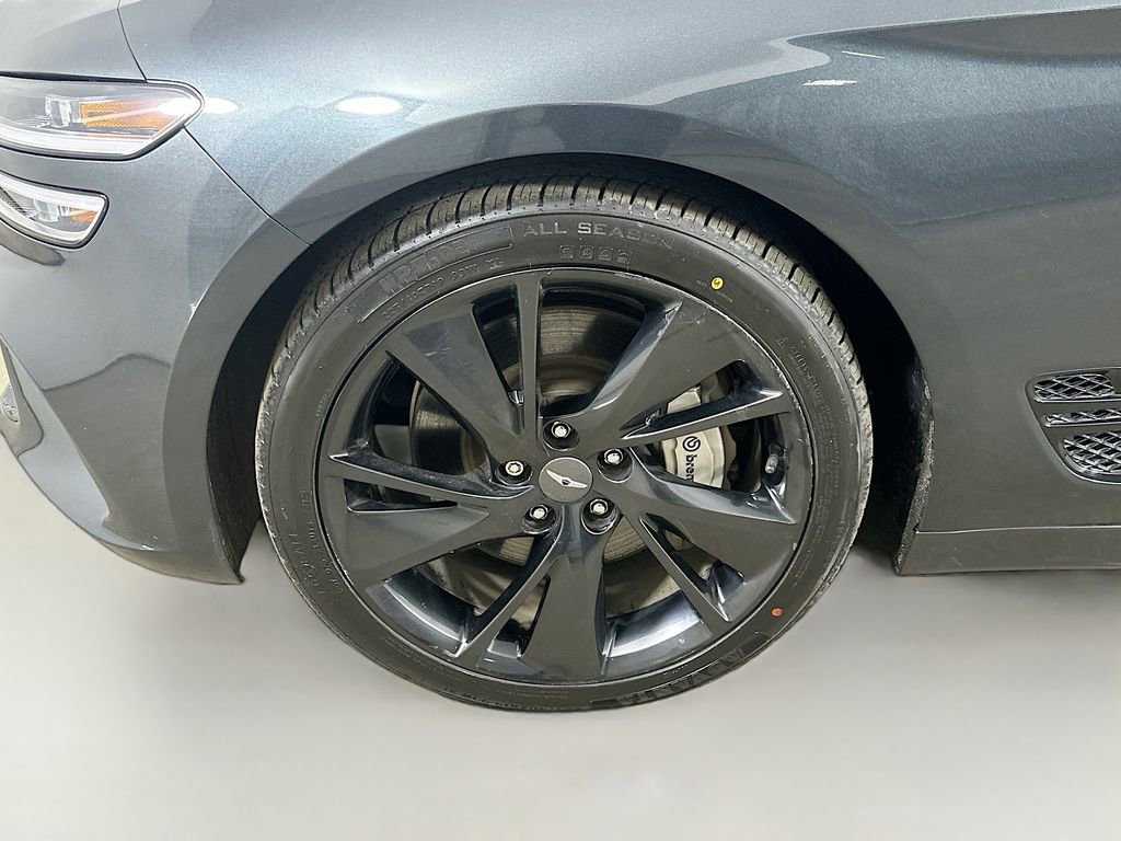 Used 2023 Genesis G70 3.3T w/ Sport Prestige Package image 8