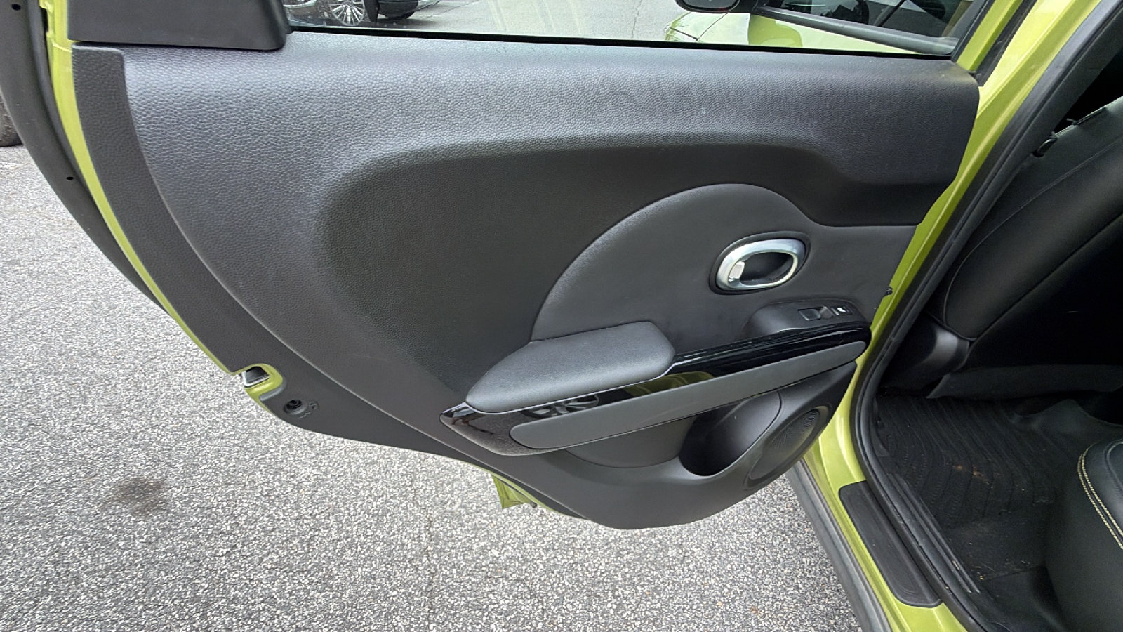 Used 2014 Kia Soul + w/ Primo Package FWD image 22