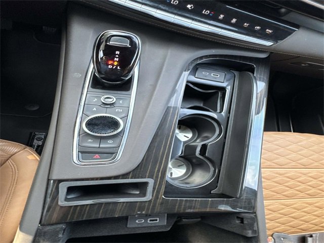 Used 2024 Cadillac Escalade Sport w/ LPO, ONYX Package image 28