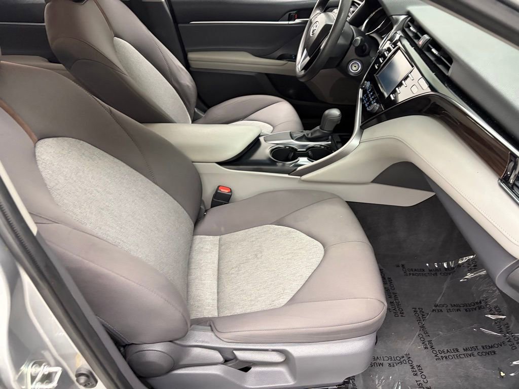 Used 2019 Toyota Camry LE FWD image 46
