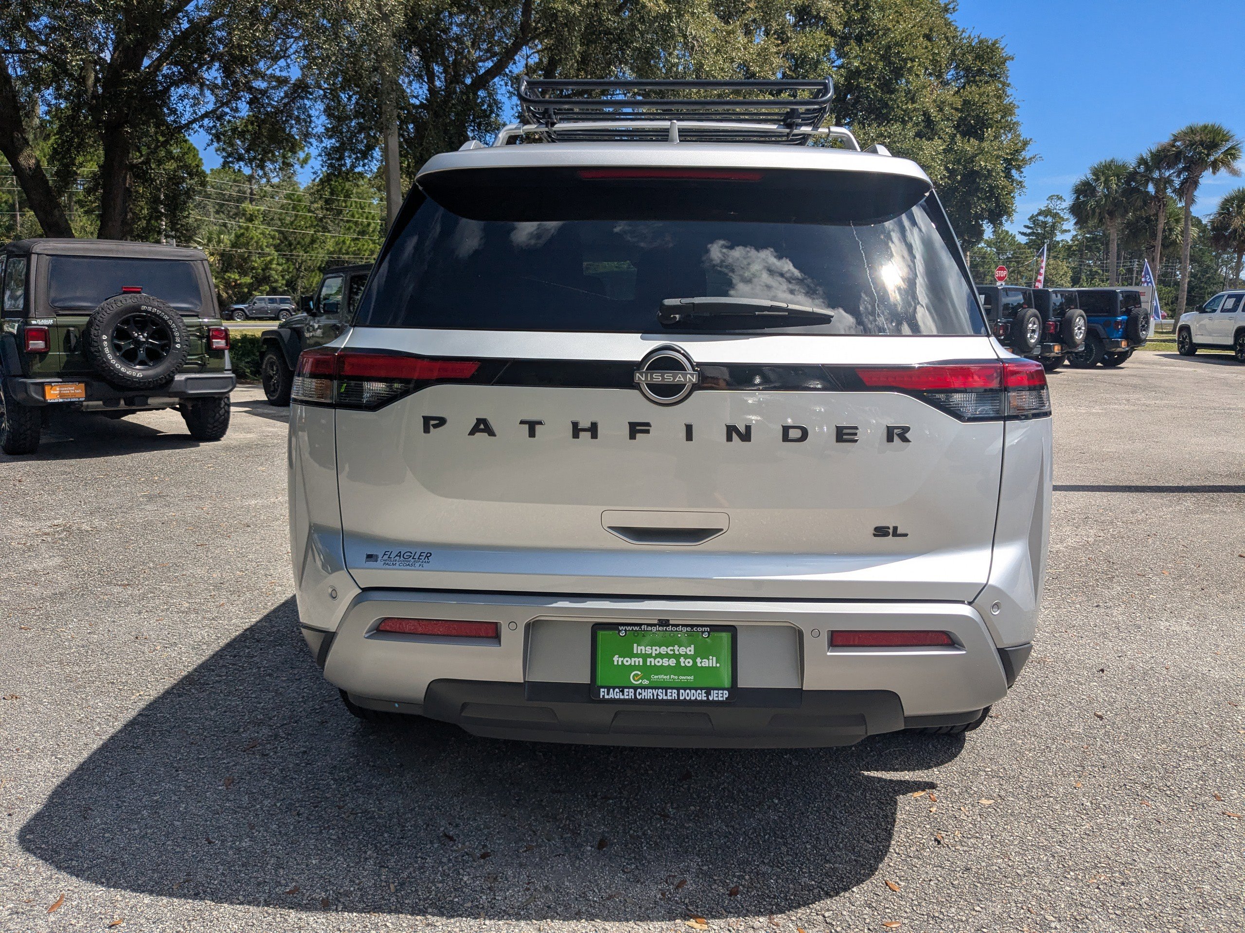 Used 2022 Nissan Pathfinder SL w/ SL Premium Package image 4