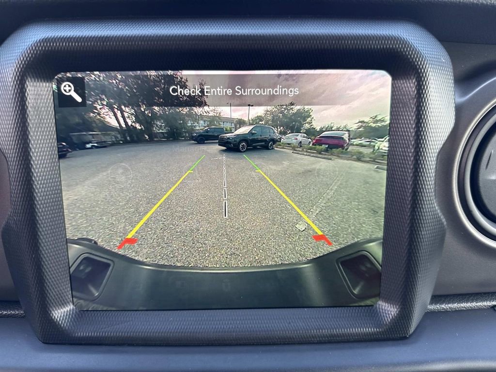 Used 2022 Jeep Gladiator Sport image 34