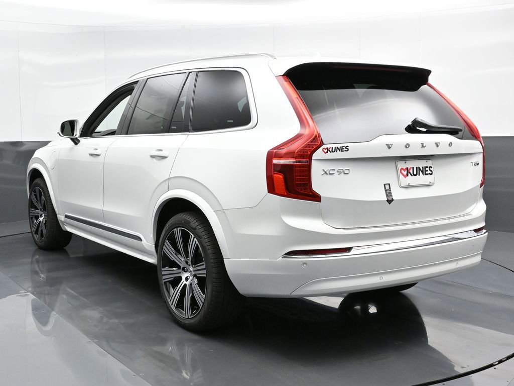 New 2025 Volvo XC90 T8 Core w/ Protection Package Premier AWD/4WD image 9