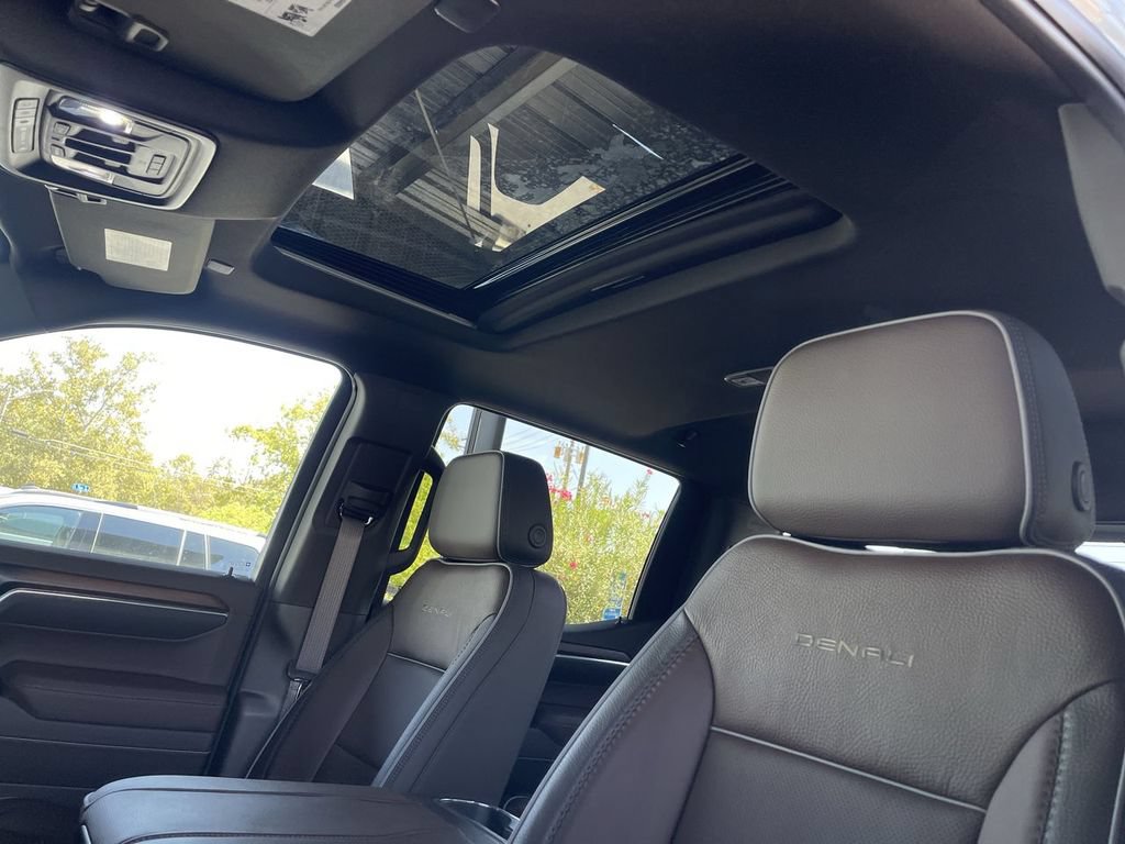 New 2026 GMC Sierra 1500 Denali w/ Denali Reserve Package AWD/4WD image 19