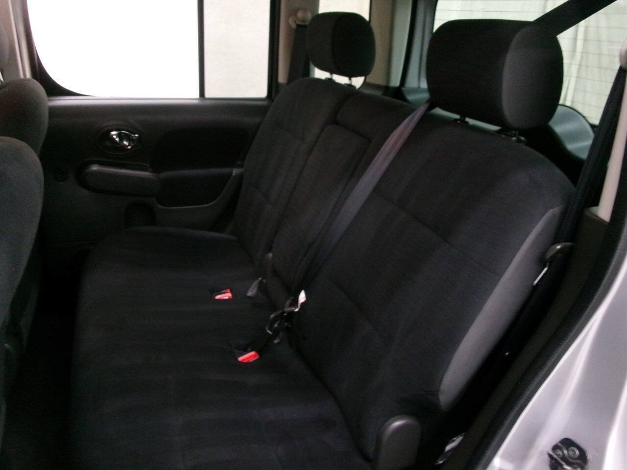 Used 2010 Nissan Cube 1.8 S w/ Interior Illumination Pkg FWD image 18