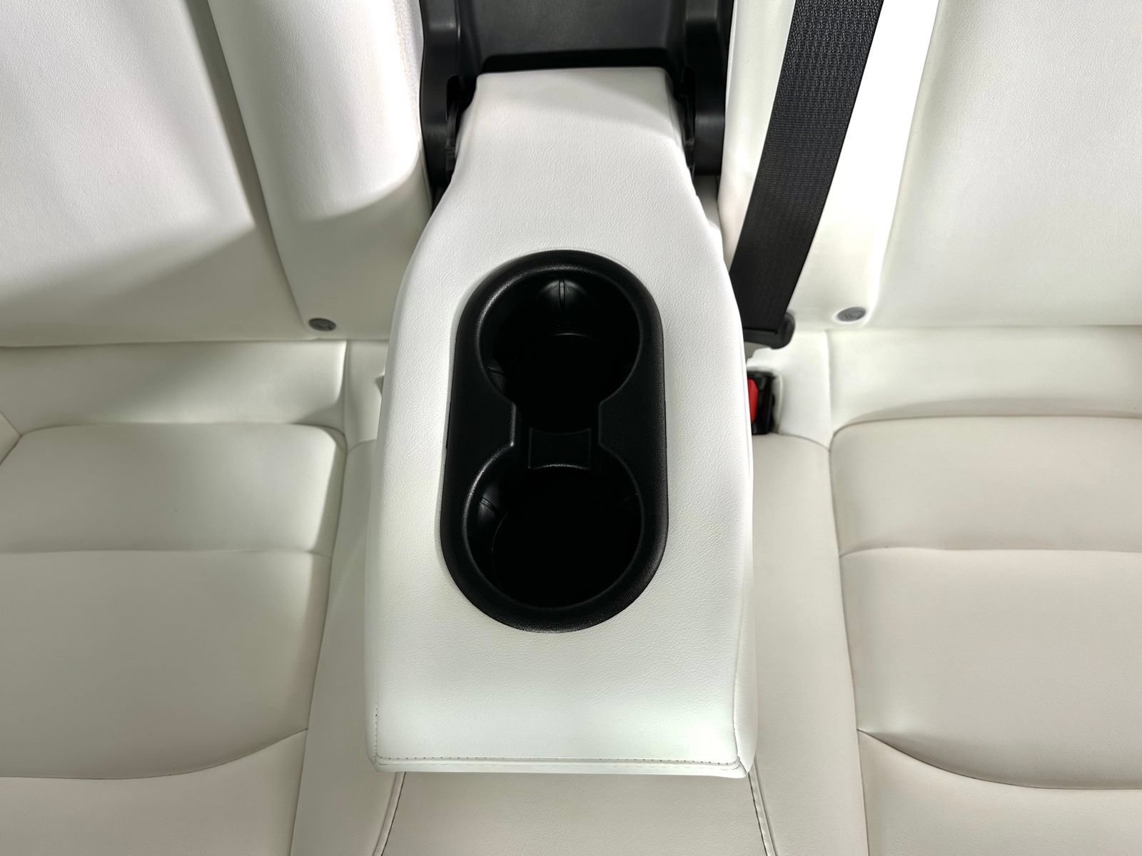 Used 2021 Tesla Model 3 Long Range AWD/4WD image 32