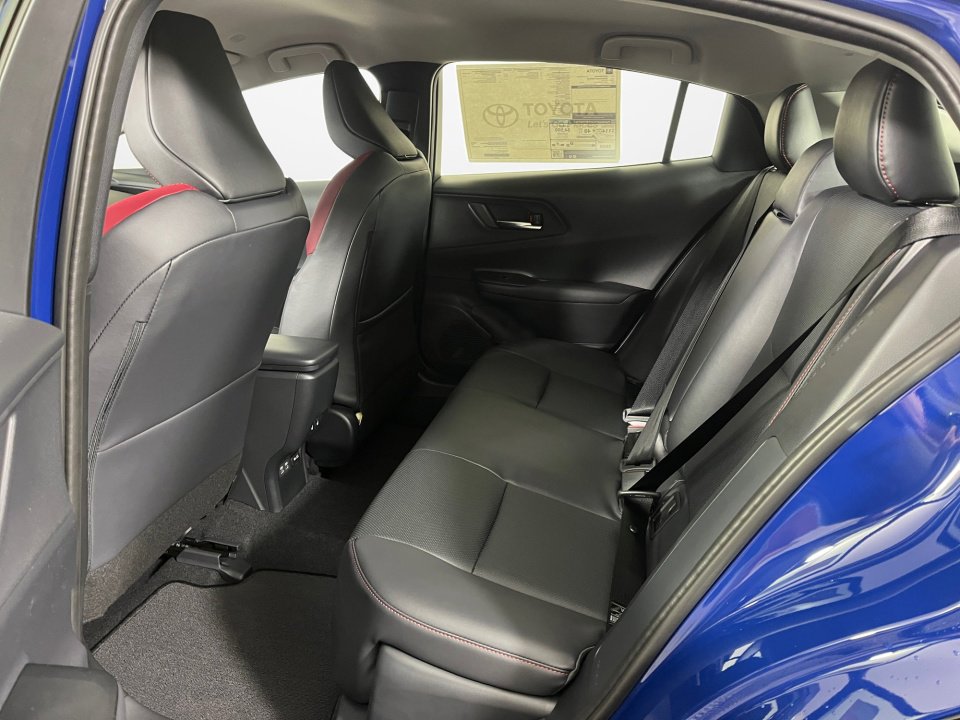 New 2026 Toyota Prius Plug-In Hybrid image 10