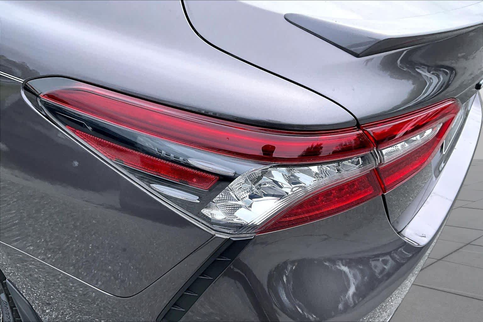 Used 2021 Toyota Camry XSE FWD image 29
