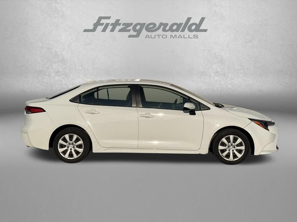 Used 2021 Toyota Corolla LE w/ Carpet Mat Package (TMS) FWD image 9