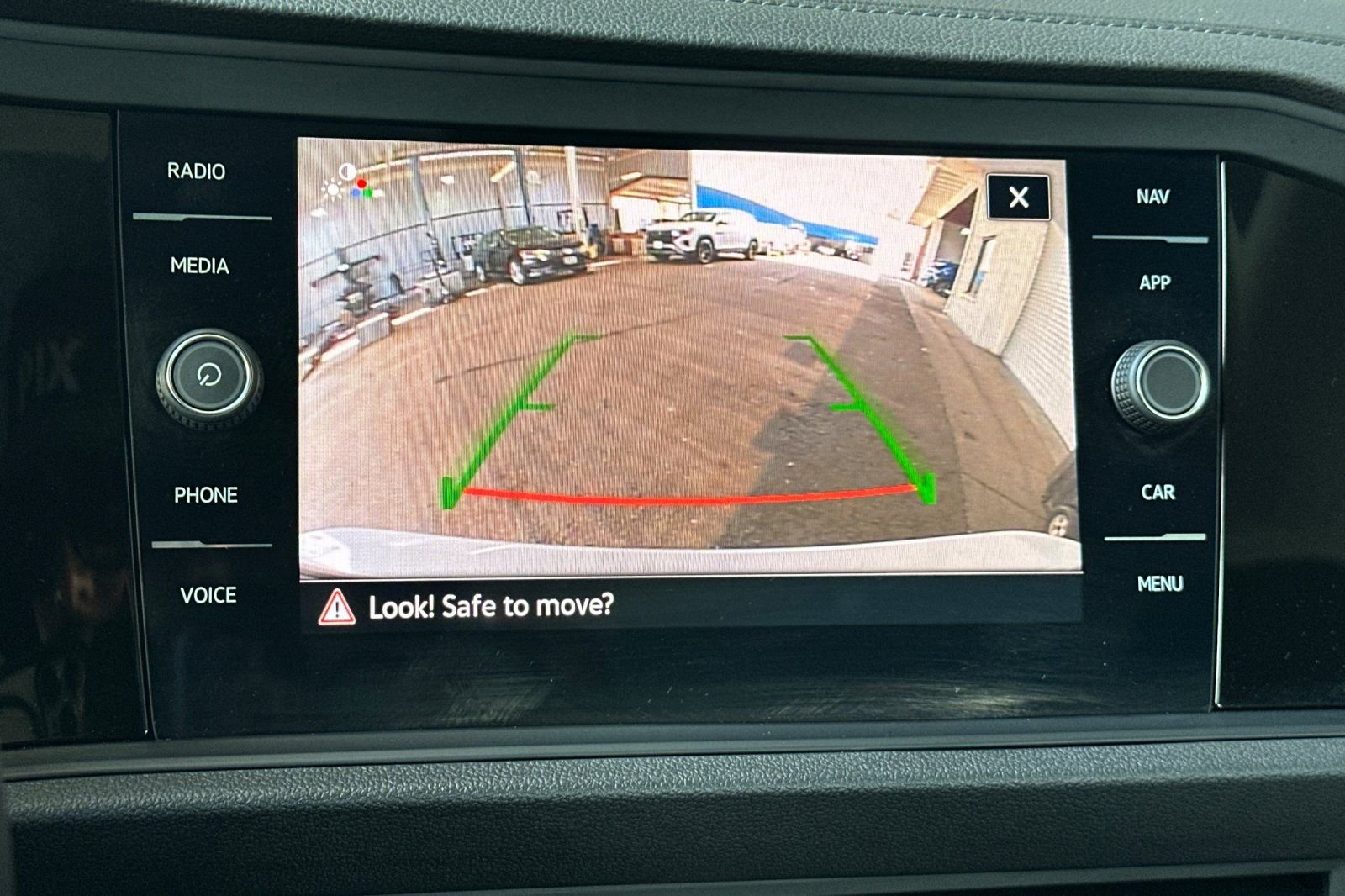 Used 2024 Volkswagen Jetta SEL FWD image 18