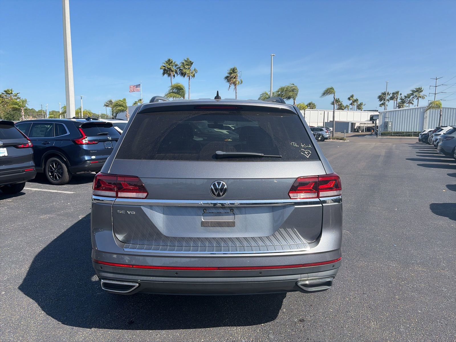 Used 2021 Volkswagen Atlas SE w/ Panoramic Sunroof Package FWD image 6