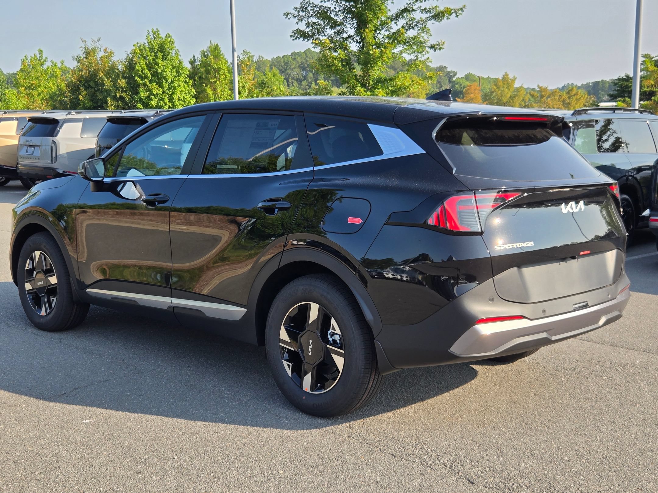 New 2026 Kia Sportage LX w/ LX Convenience Package FWD image 5