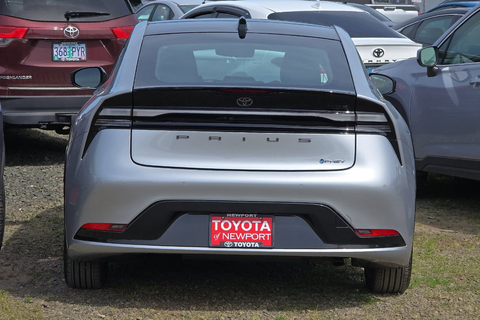 New 2026 Toyota Prius Plug-In Hybrid w/ Limited Premium Package FWD image 6