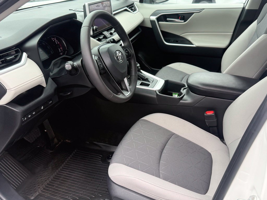 Certified 2023 Toyota RAV4 XLE w/ Convenience Package AWD/4WD image 15