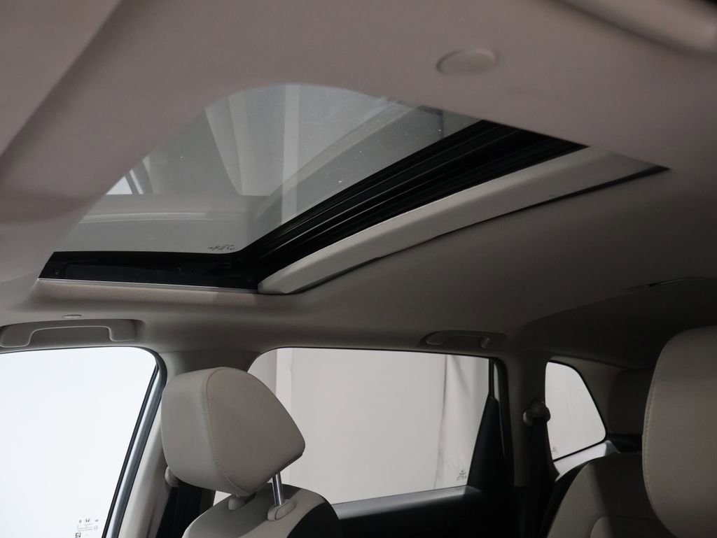 Used 2023 Honda CR-V EX image 9