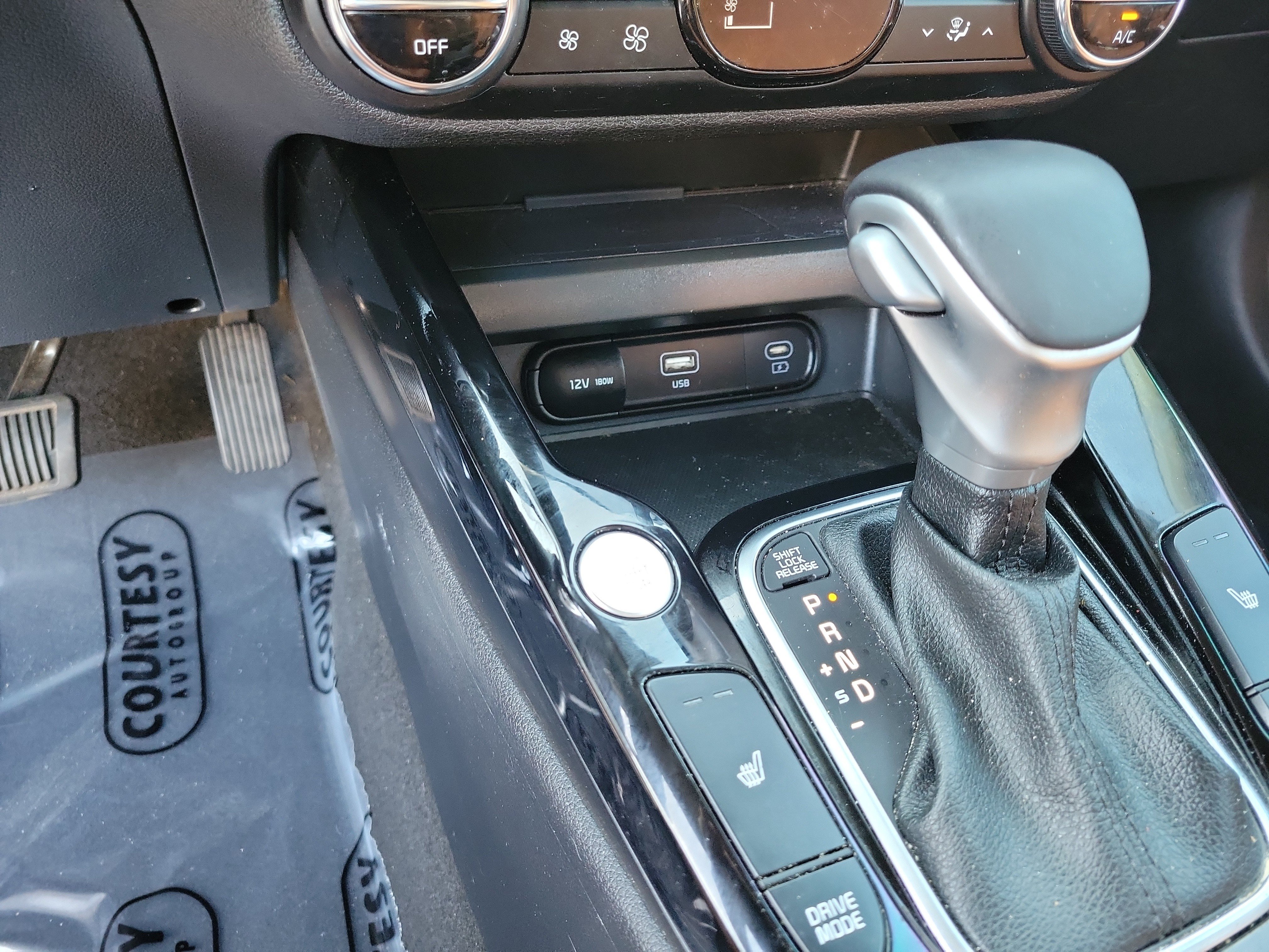 Used 2024 Kia Soul EX w/ Option Group 015 FWD image 20