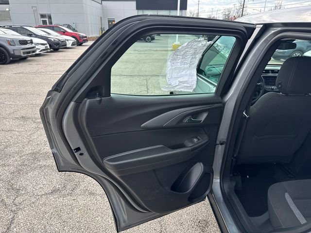 Used 2023 Chevrolet TrailBlazer LS image 16