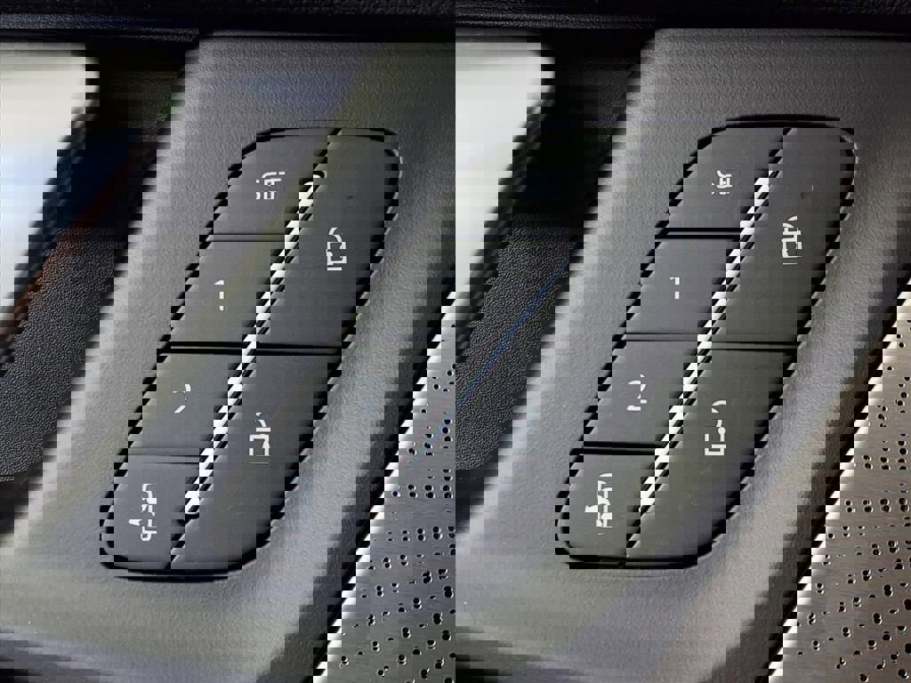 New 2026 Buick Enclave Avenir w/ Super Cruise Package image 25