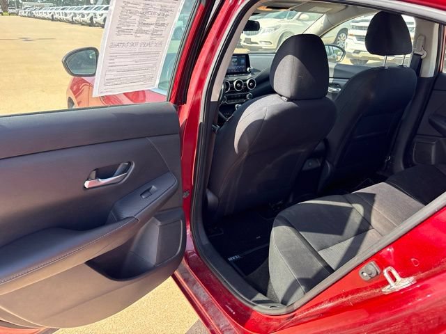 Used 2022 Nissan Sentra SV FWD image 16