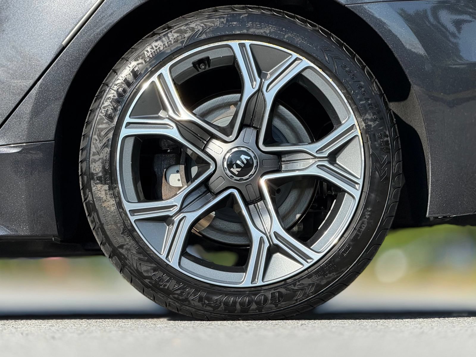 Used 2020 Kia Stinger GT-Line AWD/4WD image 19