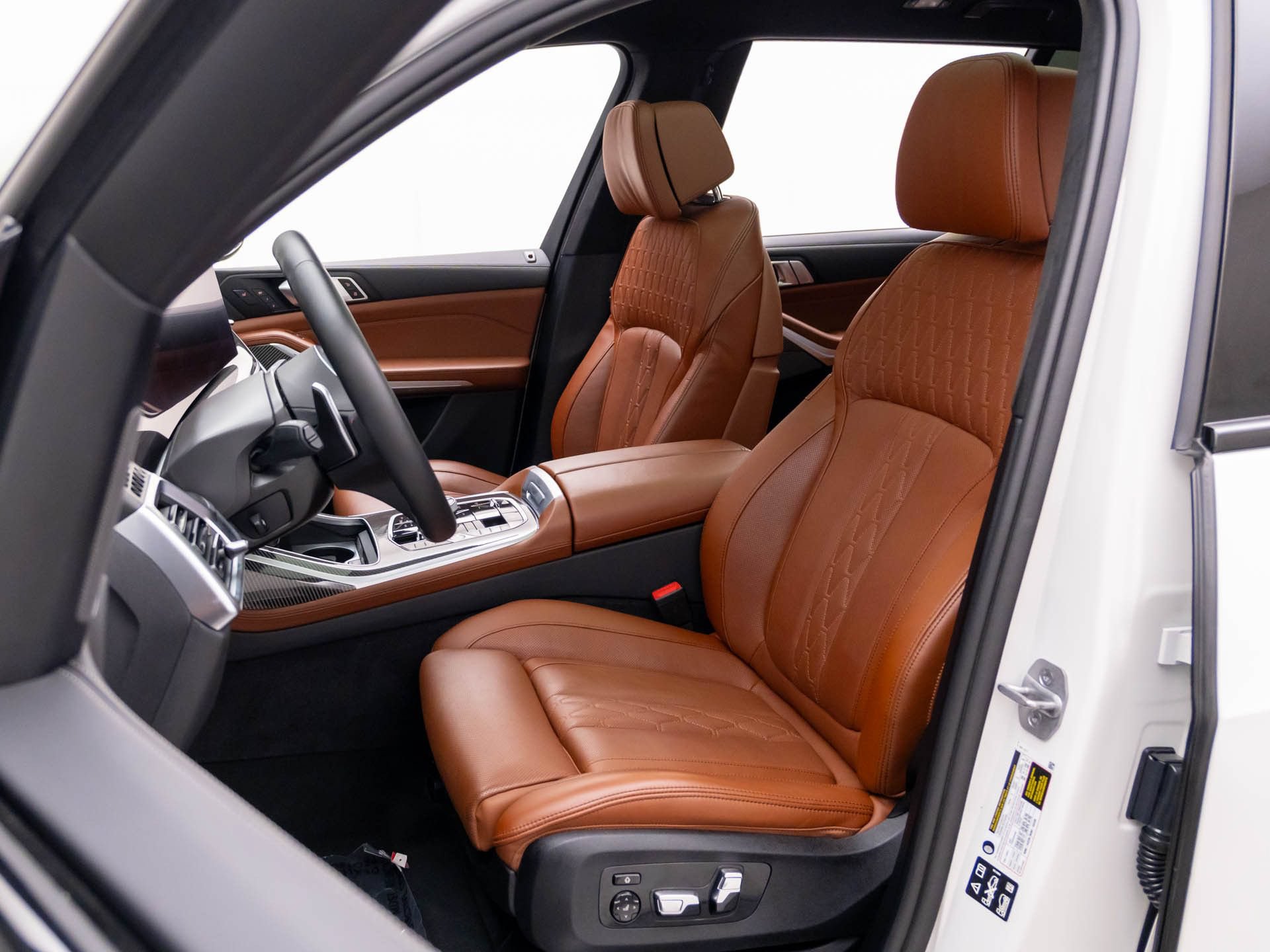 Certified 2026 BMW X7 M60i AWD/4WD image 17