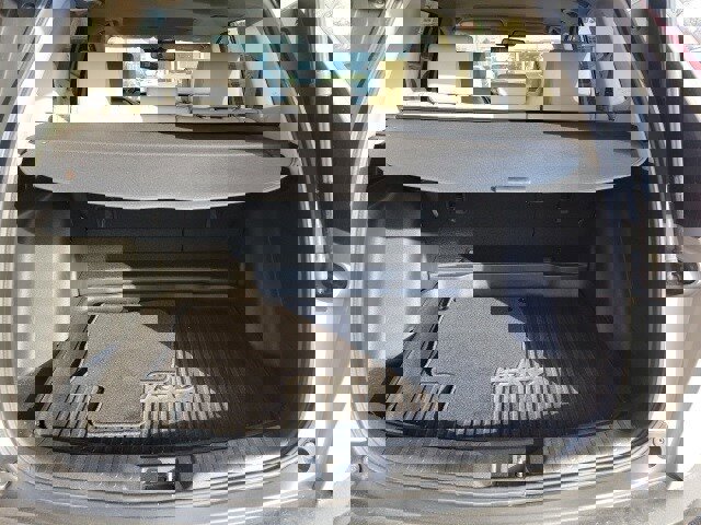 Used 2017 Honda CR-V Touring image 6