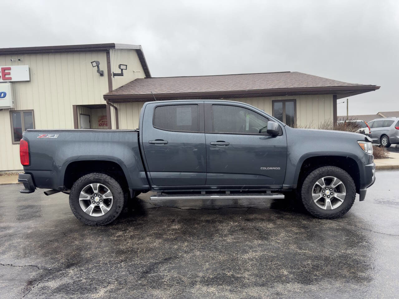 Used 2019 Chevrolet Colorado Z71 AWD/4WD image 1