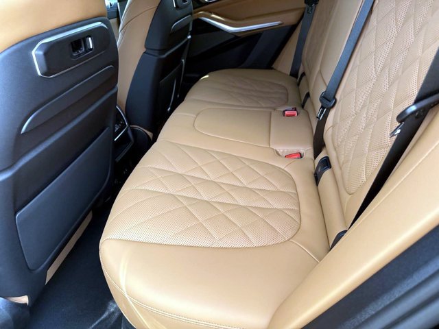 New 2026 BMW X5 xDrive50e w/ Executive Package AWD/4WD image 14