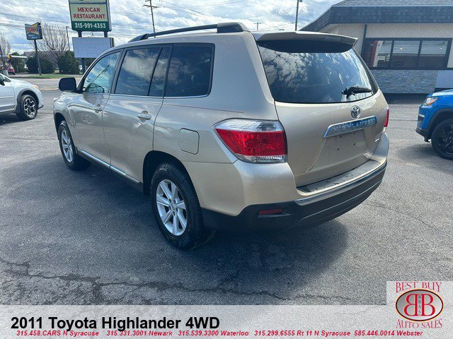 Used 2011 Toyota Highlander SE w/ Tow Pkg AWD/4WD image 5