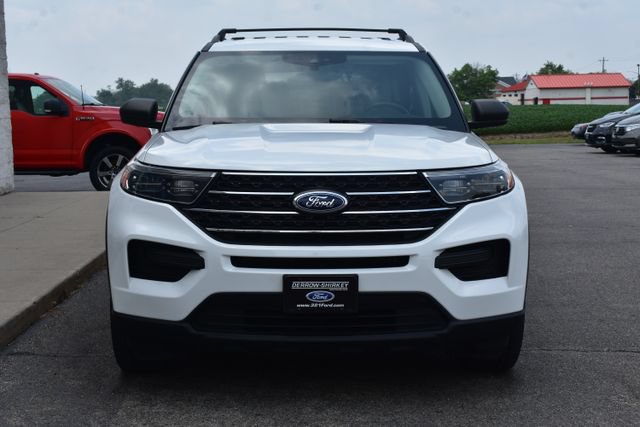 Used 2023 Ford Explorer XLT AWD/4WD image 11