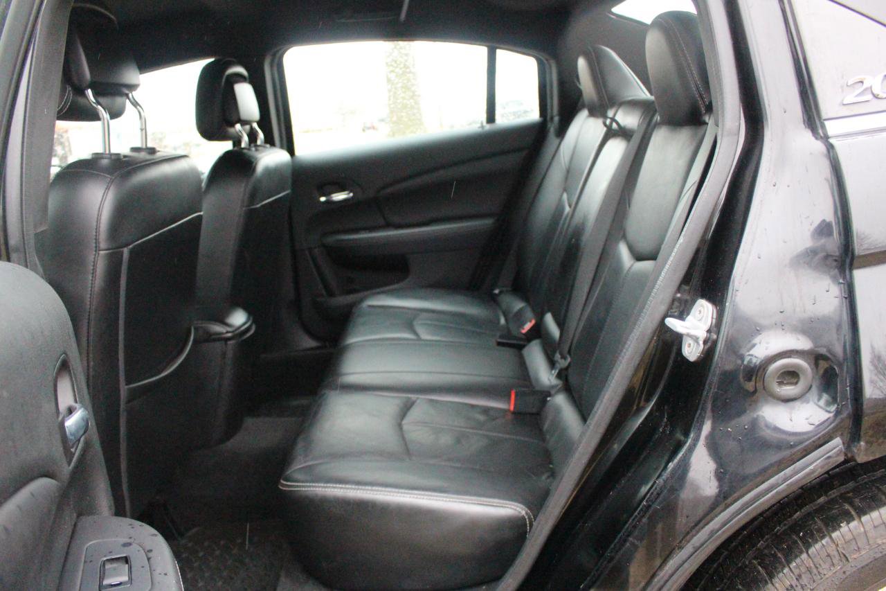 Used 2013 Chrysler 200 Limited FWD image 27