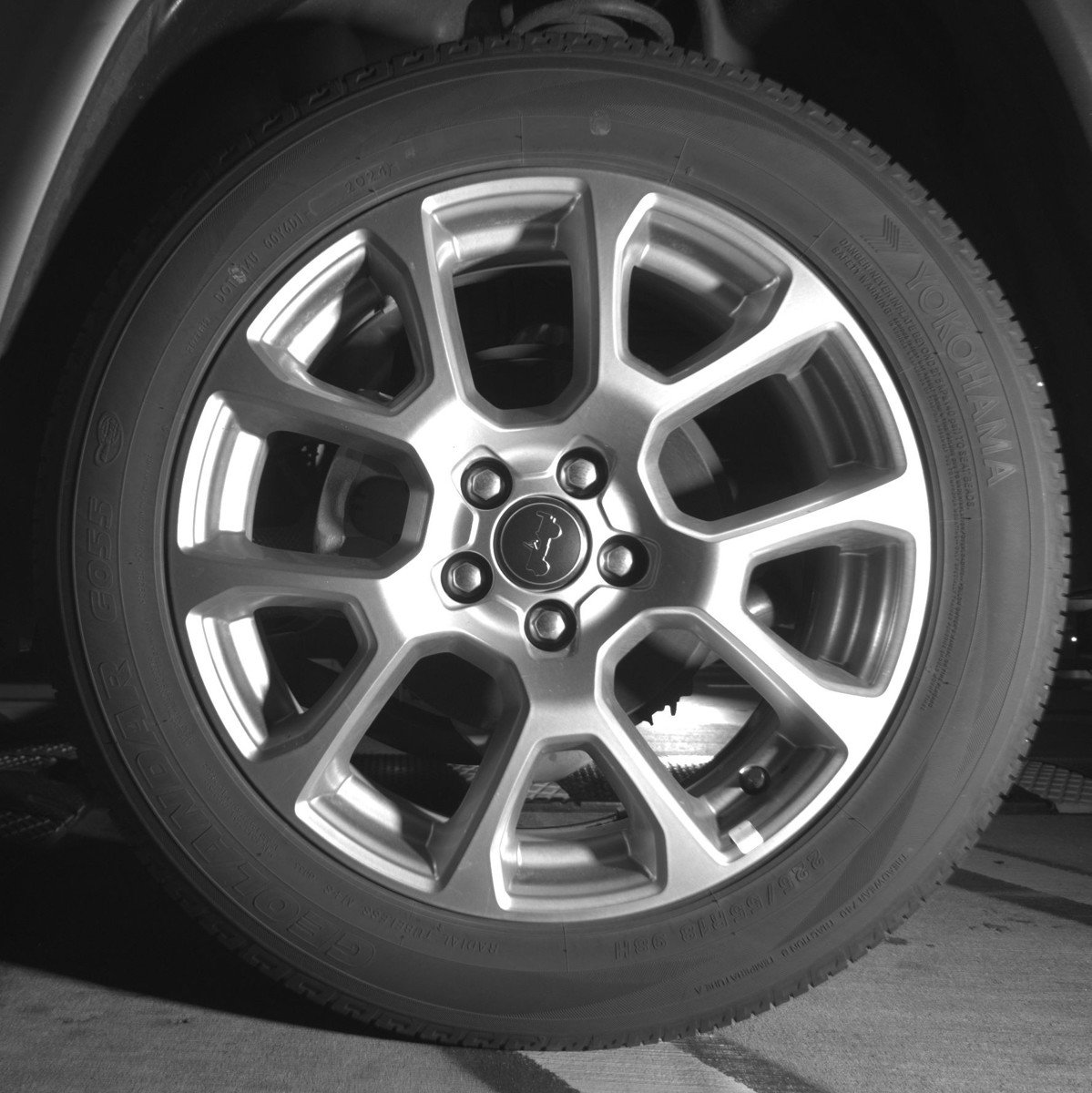 Used 2025 Jeep Compass Limited image 13