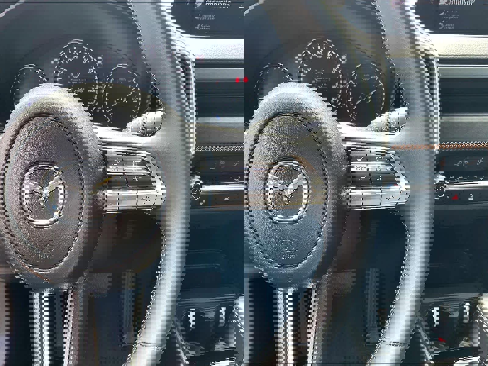 Used 2025 MAZDA CX-50 AWD 2.5 Hybrid w/ Premium Pkg image 24