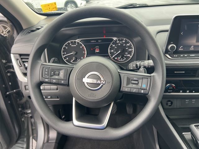 Used 2024 Nissan Rogue SV image 10