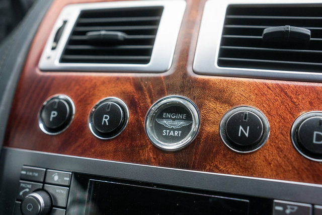 Used 2005 Aston Martin DB9 Coupe image 23