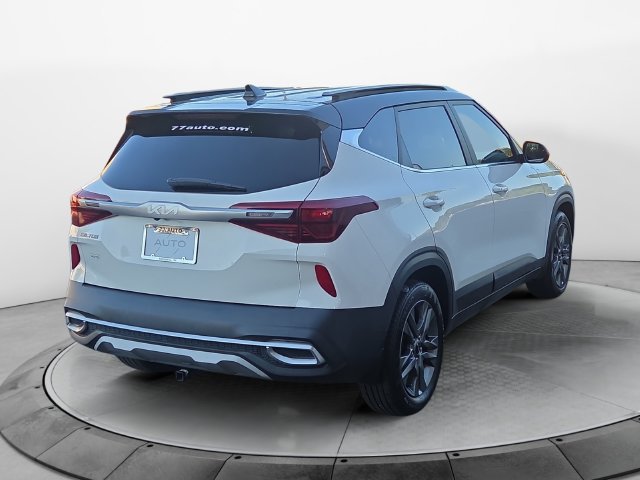Used 2023 Kia Seltos S w/ Navigation Package FWD image 5